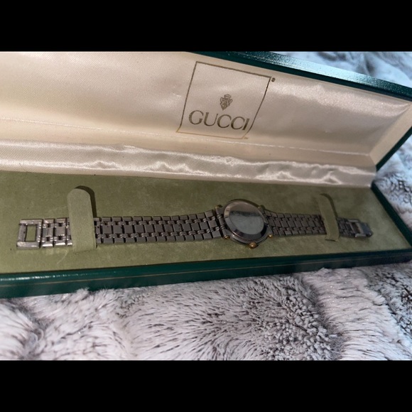 Gucci Watch - Picture 6 of 7